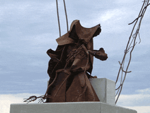 Statue